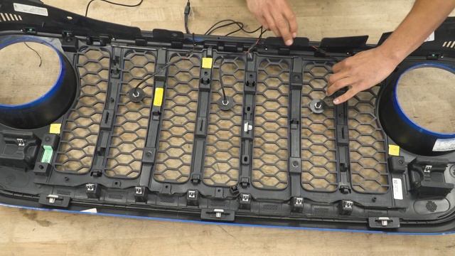 Jeep Gladiator JT Oracle Pre-Runner Style LED Grille Light Kit Review & Install смотреть онлайн