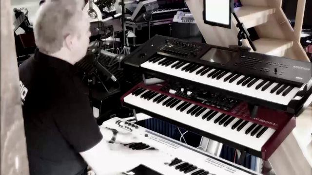 Ralph Maten sings and plays "Creep" (Radiohead) on CASIO's PRIVIA Pro PX-5S смотреть онлайн