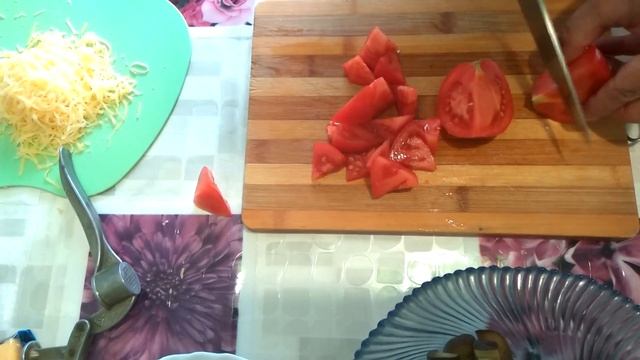 Салат из баклажан и помидор. смотреть онлайн