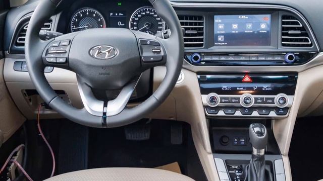 [Hyundai Elantra 2019] cận cảnh phiên bản 1.6AT tại Hyundai Trường Chinh смотреть онлайн