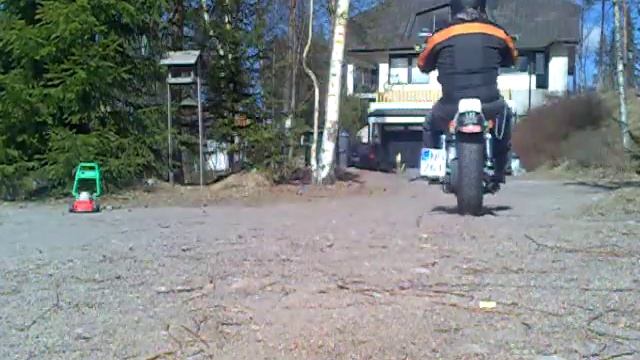 Suzuki Savage with Raask exhaust смотреть онлайн