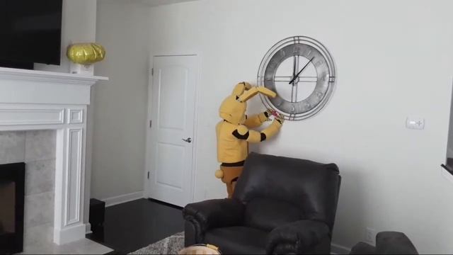 Easter Egg Hunting As Springbonnie! | 15 Eggs Challenge смотреть онлайн