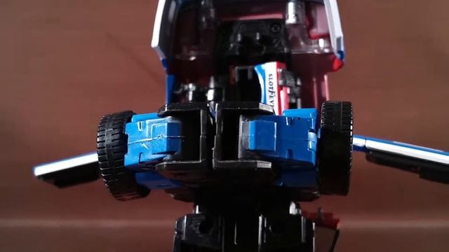 Takara Tomy Transformers Masterpiece Smokescreen MP-19 CHILL REVIEW смотреть онлайн