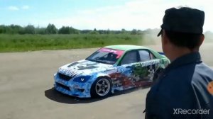 Между нами провода да да  да я сказал иди суда и ты сказала да да да