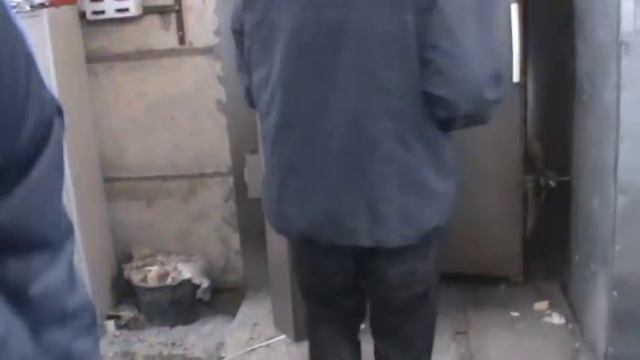 Как вскрывают оружейный шкаф смотреть онлайн