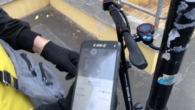 Работа курьером на электросамокате в Яндекс Еде. Более 50 км на одном заряде на Kugoo m2. смотреть онлайн