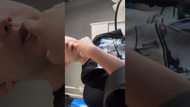 Мы открыли половину кейсов и у друга разрядился iPad(мы заделали битву кейсов с другам ево ак в ком смотреть онлайн