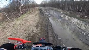 АДСКИЙ ПРОХВАТ - ПИТБАЙК vs КВАДРИК 2x4! ПРОХВАТ ПО БОЛОТУ НА ПИТБАЙКЕ И КВАДРОЦИКЛЕ!