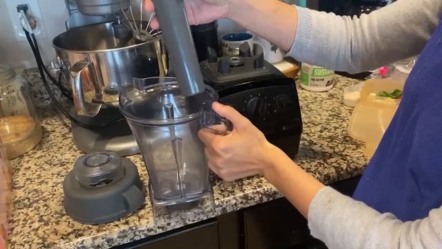 Honest Review of Vitamix E310 Explorian Blender смотреть онлайн