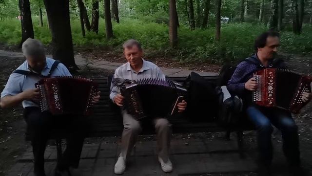 Измайловский пятачок, Гармонисты в Измайлово смотреть онлайн