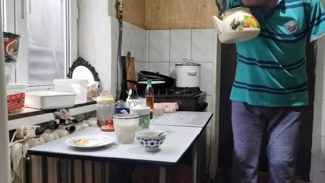 РУК НЕТ - КАКОЙ РУКОЙ ЧАЙ МЕШАЮ смотреть онлайн