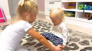 СОФИЯ- ГИМНАСТКА, НИКА ТОЖЕ ХОЧЕТ. СОФУНЬЯ ШАЛУНЬЯ