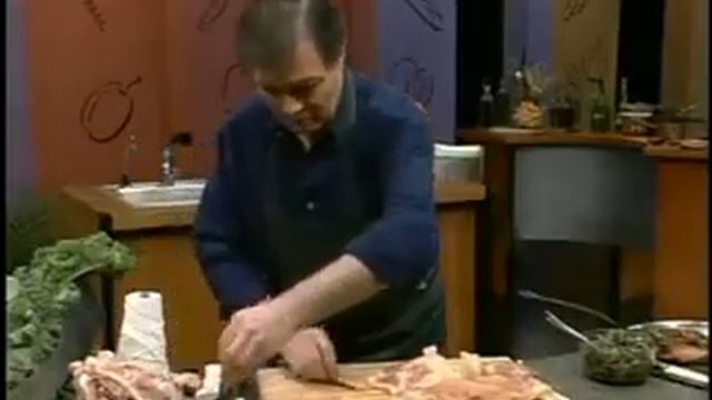 Как извлечь кости из целой курицы смотреть онлайн