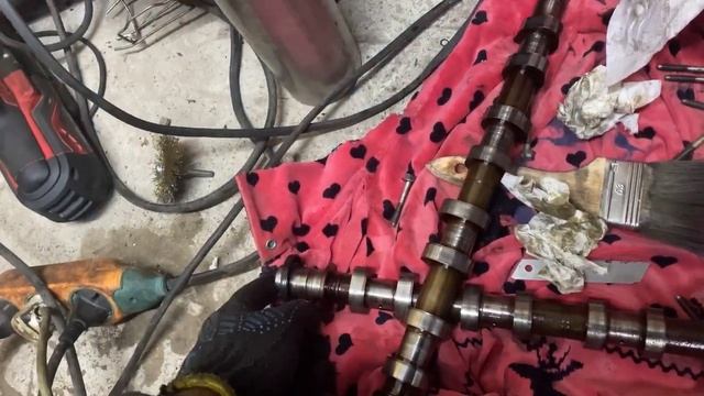 Устраняем течь с под клапанной крышки и масляного сепаратора Renault 1.6 1.8 16v смотреть онлайн