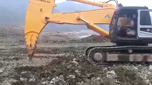 Мегарыхлитель в работе, р. Саха (Якутия) смотреть онлайн