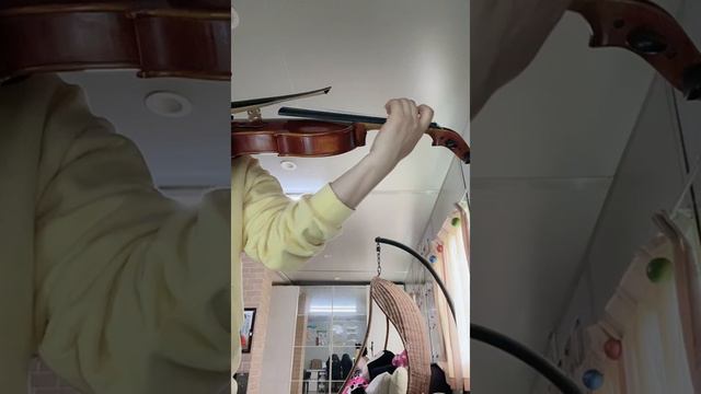 Playing On The Ol' Banjo