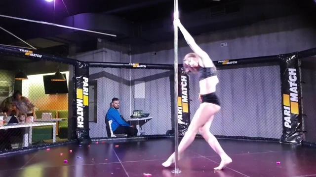 Выступление на отчётном концерте студии танца Pole For All. смотреть онлайн