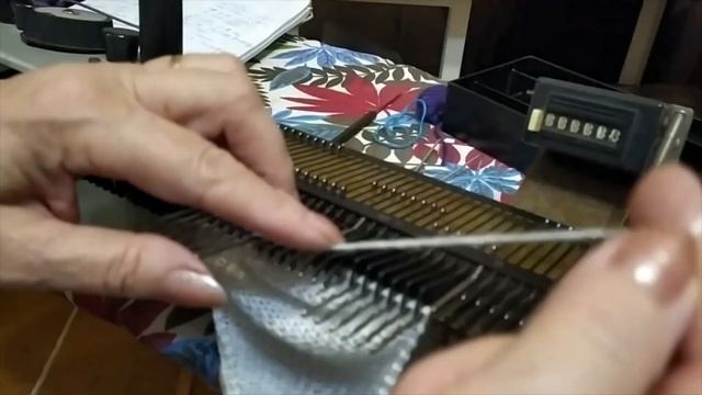 ВЯЗАНИЕ НОСКОВ НА МАШИНЕ НЕВА 1,2,СЕВЕРЯНКА. смотреть онлайн