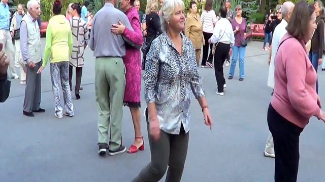 Харьков Танцы Я иду тебе навстречу 🕺🌹💃16.09.2023 смотреть онлайн