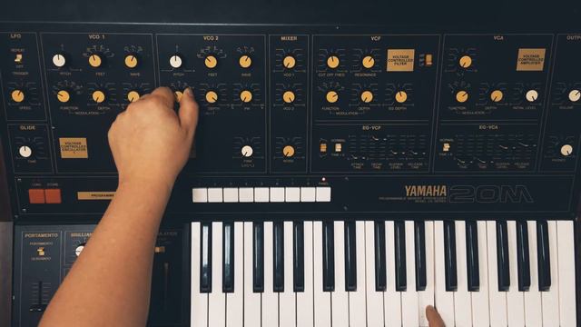 Yamaha CS20M смотреть онлайн