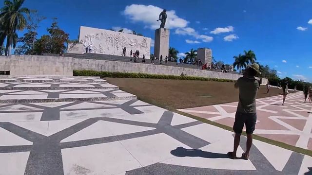 Che Guevara Memorial / Mausoleo del Che Guevara, Santa Clara, CUBA смотреть онлайн