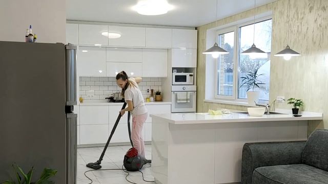 УБОРКА НА КУХНЕ. БЕЛАЯ ГЛЯНЦЕВАЯ КУХНЯ ИКЕА. ПОРЯДОК В ГОСТИНОЙ. ПРОБИОТИЧЕСКАЯ КОСМЕТИКА БАКЗДРАВ смотреть онлайн