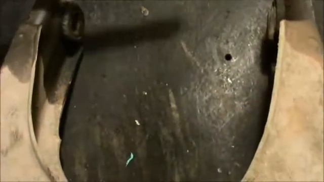 Снимаем верхний рычаг ВАЗ 2101-07 передней подвески смотреть онлайн