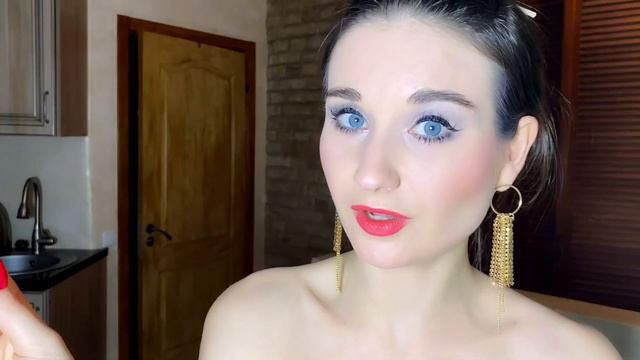 ASMR in corset Lighting matches. Matches in the hair bun! смотреть онлайн