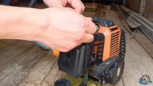 Замена колпачка свечи зажигания на мотокосе (триммер)