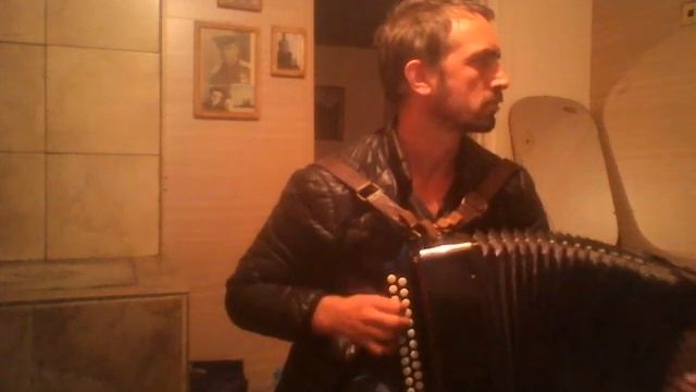 С одесского кичмана. Тема и аккомпанемент арпеджио (только по аккорду) смотреть онлайн