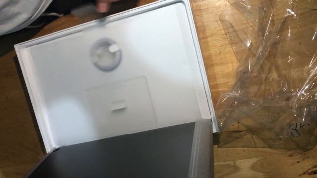 NEW 2017 15 INCH MACBOOK PRO TOUCH BAR UNBOXING смотреть онлайн