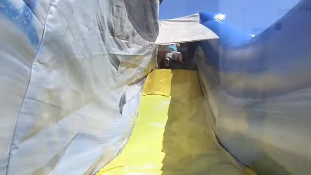 BounceCastle смотреть онлайн