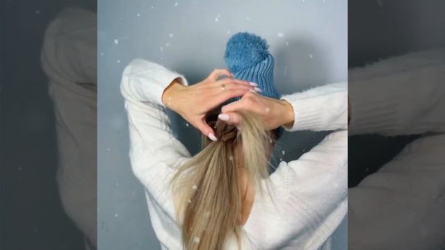 ПРИЧЁСКА ПОД ШАПКУ☃️ ОБЪЕМНАЯ КОСА БЕЗ ПЛЕТЕНИЯ! Amazing voluminous winter hat braid tutorial смотреть онлайн
