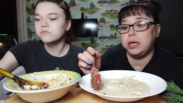 Мукбанг | Кислый щи с приколюхами? смотреть онлайн