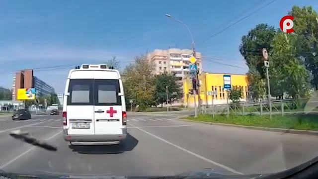 пациент сбежал со скорой помощи через разбитое стекло смотреть онлайн