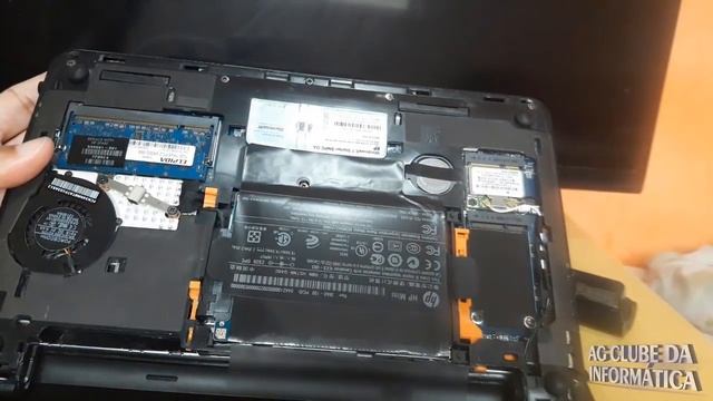 Como Trocar o HD e Memória RAM, Netbook HP Mini смотреть онлайн