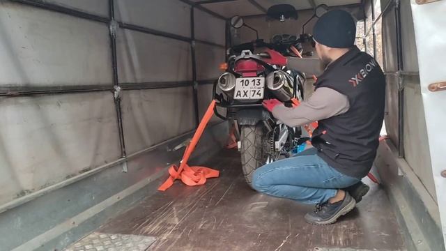 Перевозка мотоцикла. Погрузка, крепёж. смотреть онлайн