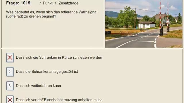 Учим правила дорожного движения в Австрии #2 - Железнодорожный Перекрёсток