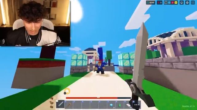 I Used A TANQR VOICECHANGER In Roblox BedWars!