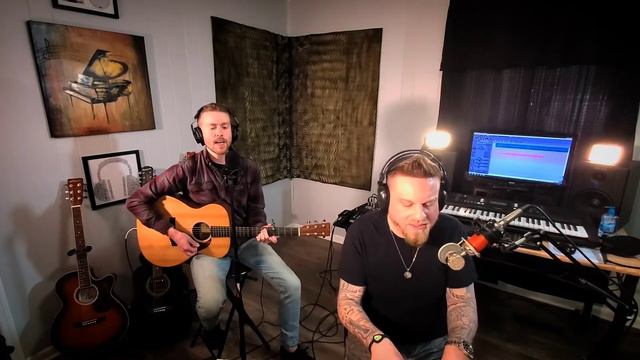 Lady Gaga's "Poker Face" | Covered by Matt Brooks and Slaten Dooley смотреть онлайн