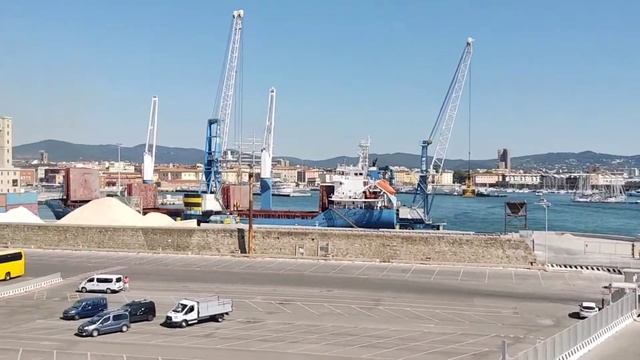 PORT OF LIVORNO ITALY | VIEWS смотреть онлайн