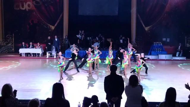 2018-12-01 Ансамбль "Янтарные звезды" в Москве смотреть онлайн