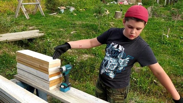 Велопарковка на четыре велосипеда. Справится даже ребенок! смотреть онлайн