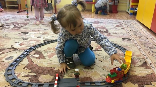 Игра во второй младшей группе смотреть онлайн