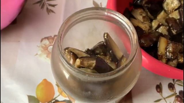 ЗАПЕЧЁННАЯ ЗАКУСКА ИЗ БАКЛАЖАН С БОЛГАРСКИМ ПЕРЦЕМ НА ЗИМУ!!! смотреть онлайн