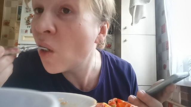 Анастасия Макеева красавица. К ней любой бы ушёл! Давайте признаем это смотреть онлайн