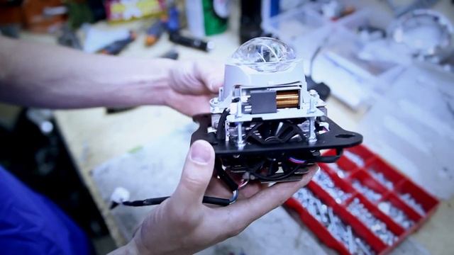 Ford Explorer V - установка светодиодных би-модулей Koito смотреть онлайн