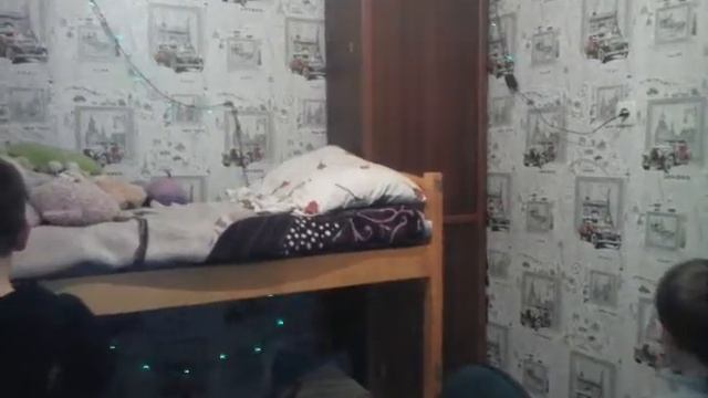 26 декабря 2018 г. Новогодняя елка светится гирляндами с. Зеленая гирлянда на новогоднюю смотреть онлайн