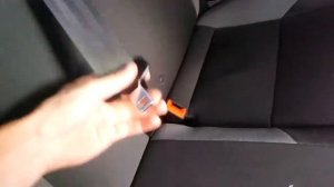 Видео: Как пристегнуть задний ремень безопасности Ford Focus, Форд Фокус?