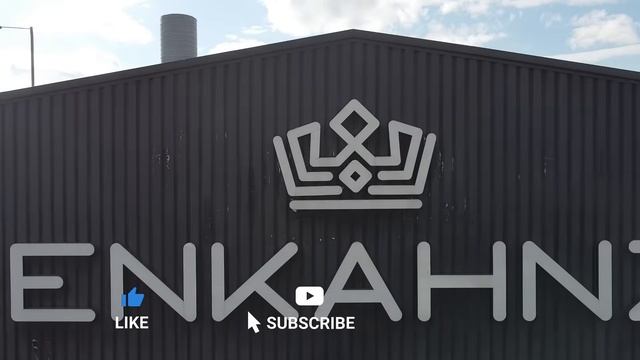 THE WORLD'S BEST LANDROVER  DEFENDER FOR 007